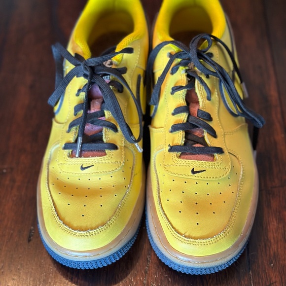 Nike Air Force 1 No 2 Pencil Youth 6.5 Yellow Leather Shoes Sneakers - Picture 3 of 8